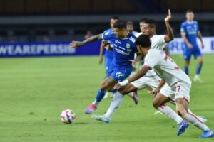 Hasil Pertandingan Persib Bandung vs Malut United